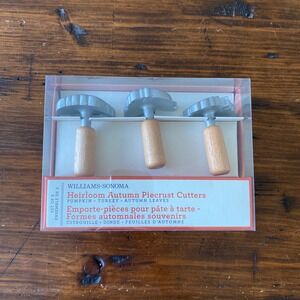 Williams-Sonoma Heirloom Autumn Piecrust Cutters Set of 3 Pumpkin Turkey Leaf